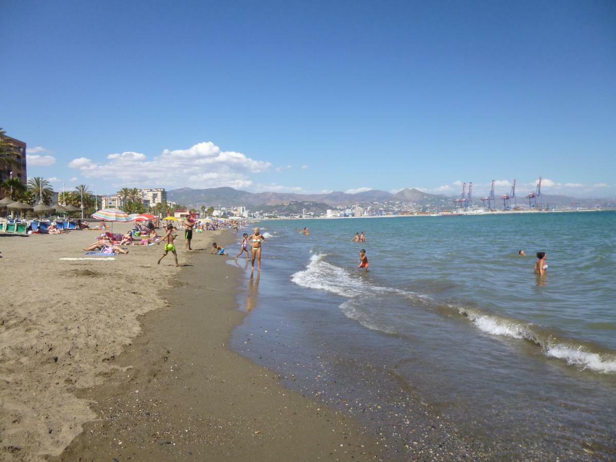 On The Beach! Frente Al Paseo Maritimo, Parking Y Piscina Málaga Exterior foto